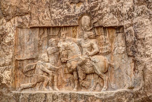 Naqshe-Rostam-MAH_3172_3_4_fused Kopie.jpg
